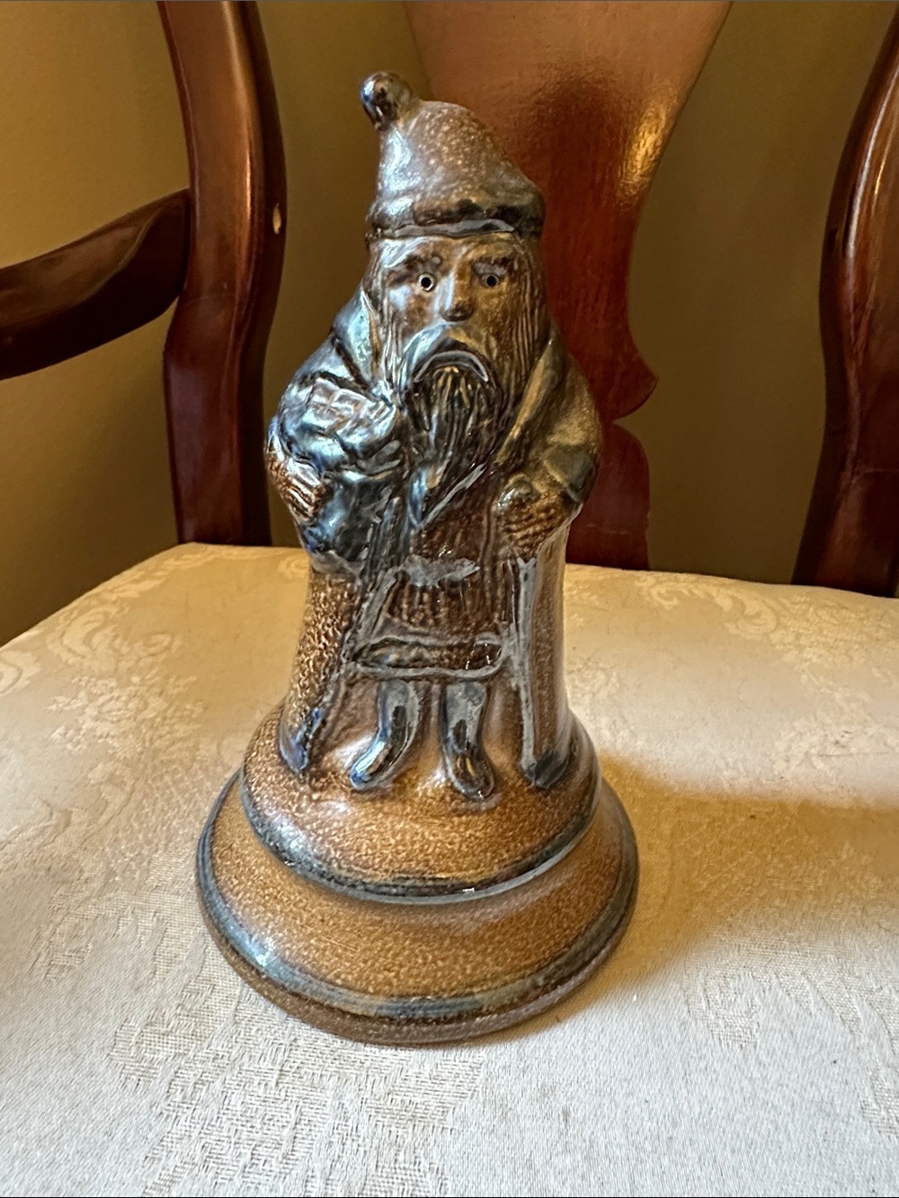 1990 Beaumont Bros Pottery Belsnickle Santa Christmas brown salt glaze bank
